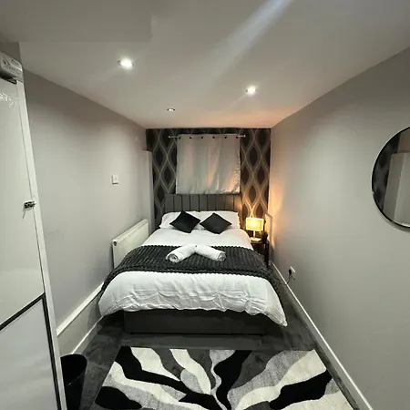 Feriehus Luxury Detached Near Bhx, Jlr, Nec Birmingham